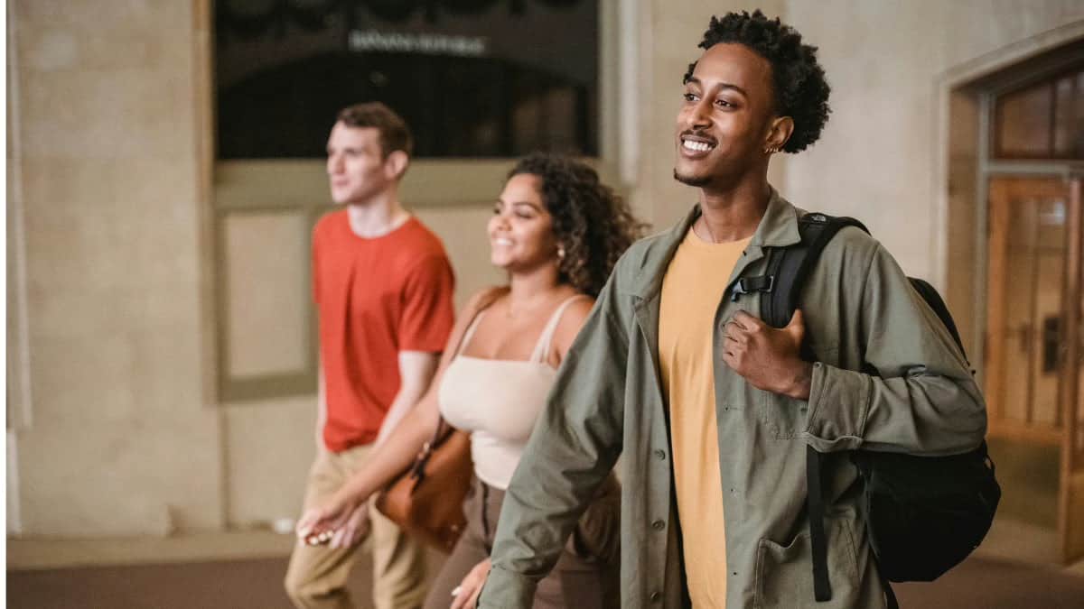 Pé-de-Meia: veja valores e datas da próxima liberação do benefício