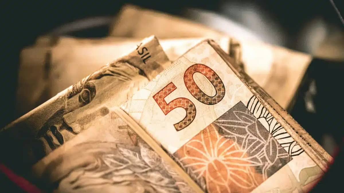 Cartão Dignidade pode te GARANTIR R$ 300; veja se tem DIREITO