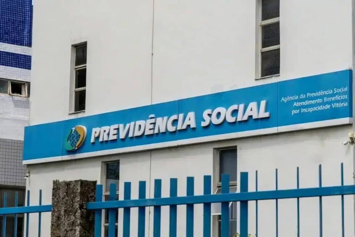 INSS pode PARAR: Servidores podem entrar em GREVE nos próximos dias
