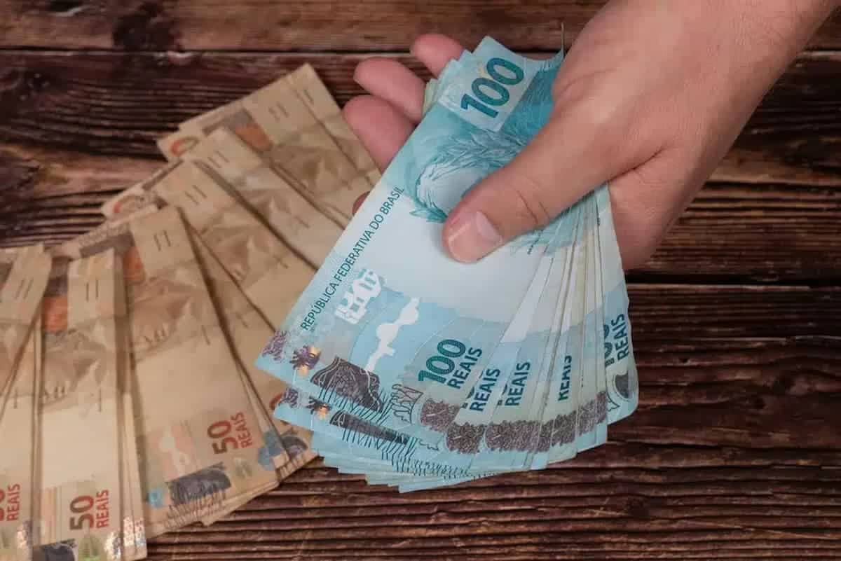PIX de R$ 1.412 LIBERADO na Caixa; saiba como RECEBER