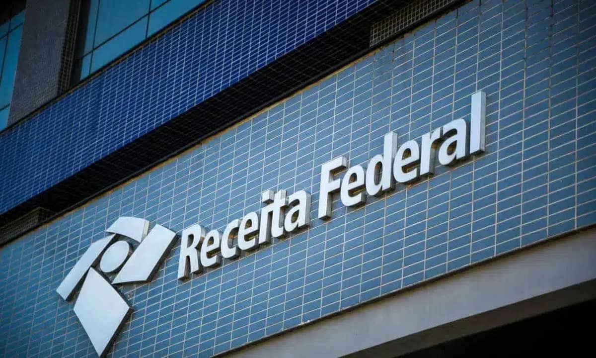 Importações paradas! Greve da Receita Federal afeta economia