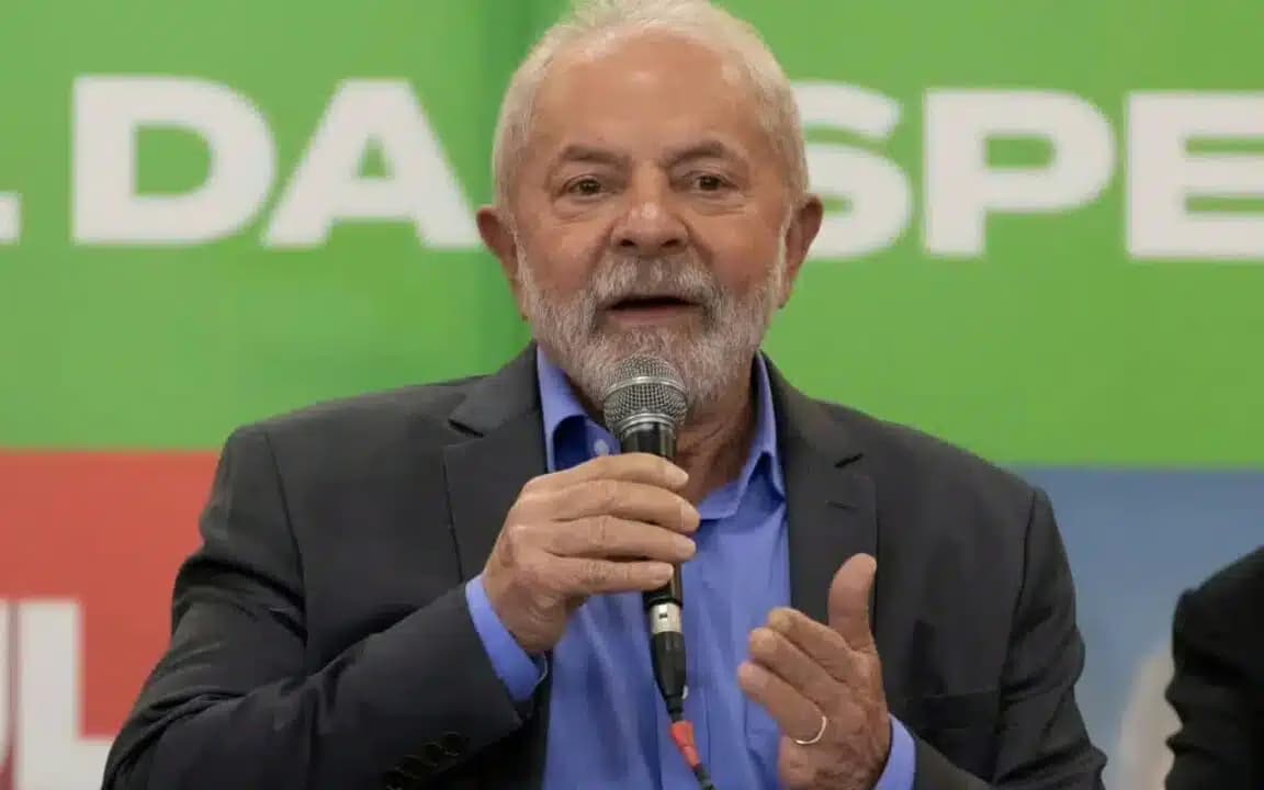 Lula fará revisão de befícios