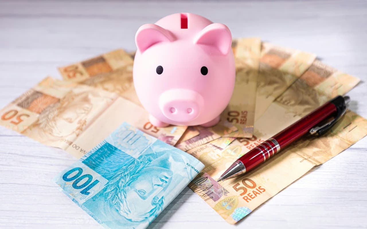 Como economizar até R$ 1.000 por mês com 6 passos simples